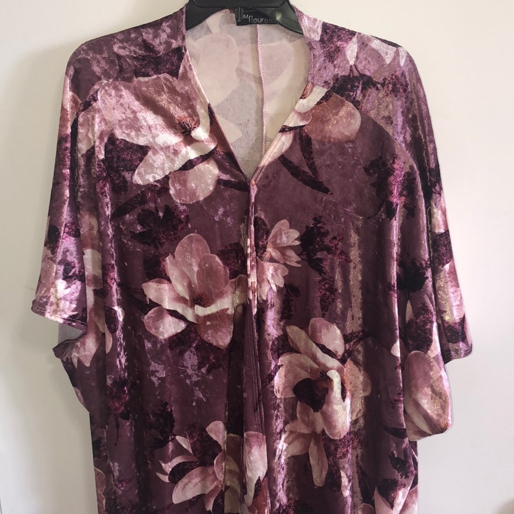 Light purple and blush colored velvet kimono